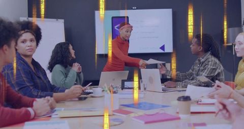 Collaborative business meeting with presentation and document exchange