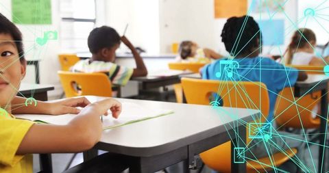 Students Learning in Digital Classroom with Virtual Network