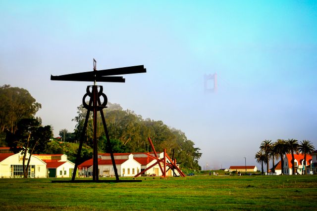 Early Morning Fog Over Golden Gate Bridge and Historic Buildings - Download Free Stock Images Pikwizard.com