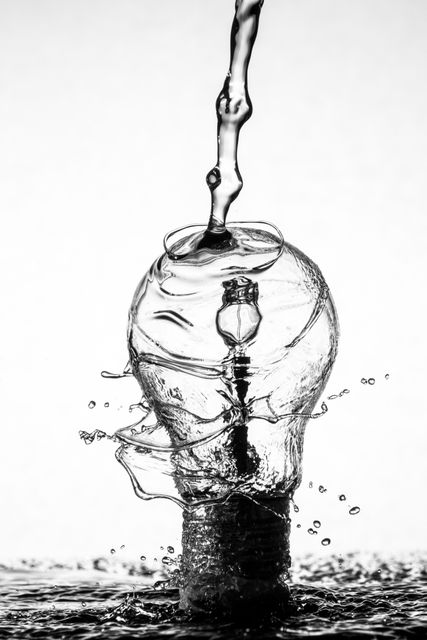 Water Drip on Clear Glass Light Bulb - Download Free Stock Photos Pikwizard.com