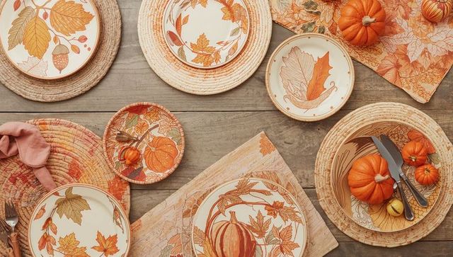 Showcasing Rustic Autumn Tablescape Featuring Pumpkin Dinnerware and Woven Placemats