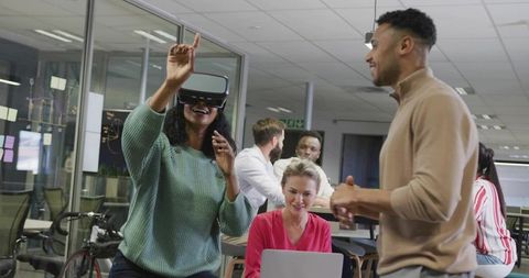 Team Exploring Virtual Reality for Innovative Business Solutions