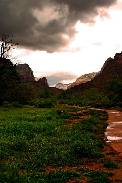 Canyon Valley Landscape - Download Free Stock Photos Pikwizard.com