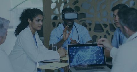 Multidisciplinary medical team using virtual reality for clinical training and genomics