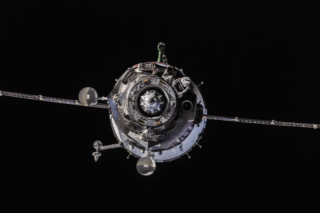 ISS037-E-002668 (25 Sept. 2013) --- The Soyuz TMA-10M spacecraft approaches the International Space Station, carrying Expedition 37 Soyuz Commander Oleg Kotov, NASA Flight Engineer Michael Hopkins and Russian Flight Engineer Sergey Ryazanskiy. The Soyuz docked to the Poisk Mini-Research Module 2 (MRM2) at 10:45 p.m. (EDT) on Sept. 25, 2013.