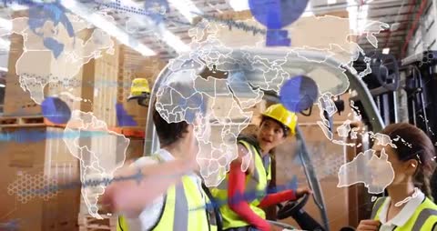 Logistics Experts Discuss Warehouse Strategy with Global Integration