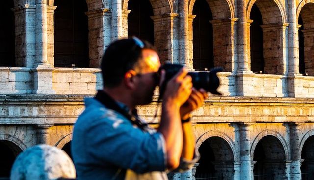 Photographing golden hour at colosseum rome dslr travel tourism architecture