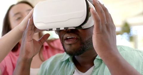 African American User Experiencing Virtual Reality at Home