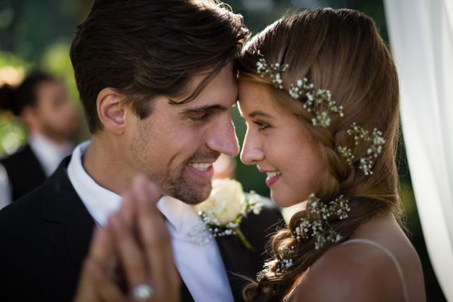 Affectionate Couple Embracing During Outdoor Wedding - Download Free Stock Photos Pikwizard.com