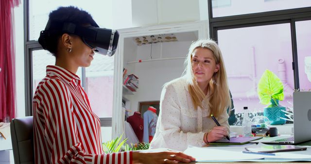 Women Collaborating in Modern Office with Virtual Reality Headset - Download Free Stock Images Pikwizard.com
