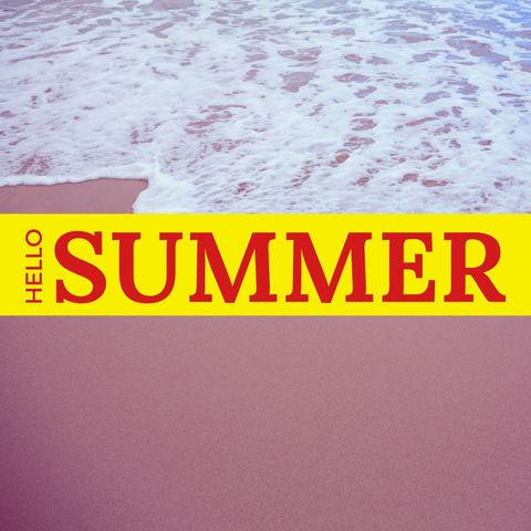 Welcome Summer with Ocean Waves on Sandy Beach - Download Free Stock Templates Pikwizard.com