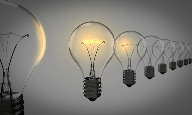 Row of Light Bulbs with Single Lit Bulb - Download Free Stock Photos Pikwizard.com