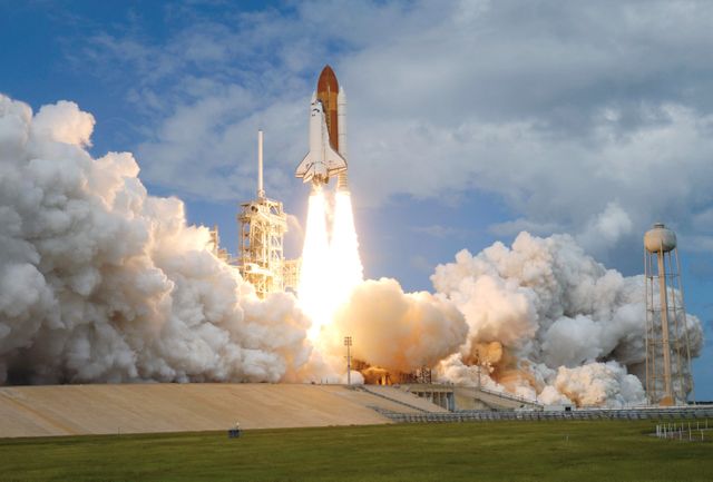 Space Shuttle Discovery Launching from Kennedy Space Center - Download Free Stock Photos Pikwizard.com