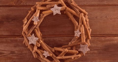 Rustic Christmas Wreath with Wooden Stars