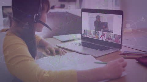 Virtual Classroom Connection with Engaged Students Learning Online