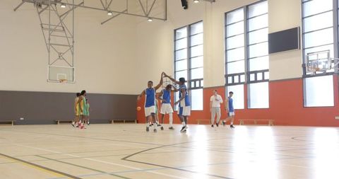 Team Esperit in Action: High-Fiving Player Highlights during Decisive Game Triumph