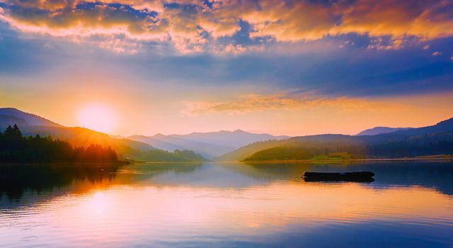 Tranquil Sunrise Over Mountain Lake Reflecting Sky - Download Free Stock Photos Pikwizard.com