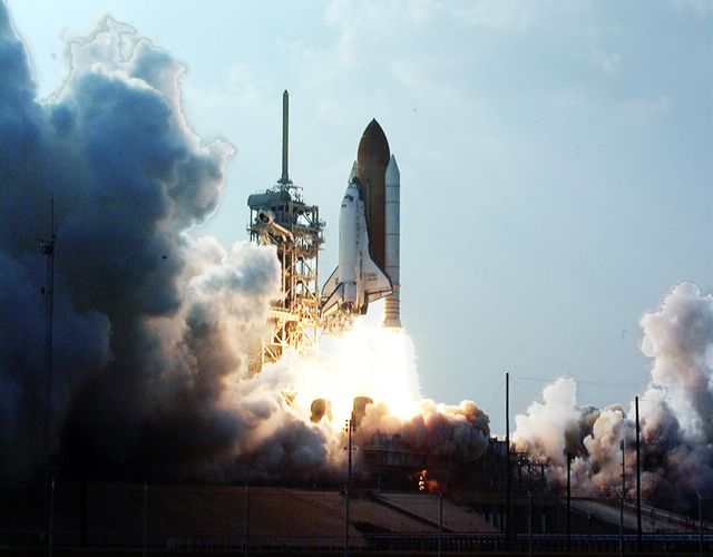 Space Shuttle Discovery Launches from Kennedy Space Center - Download Free Stock Photos Pikwizard.com