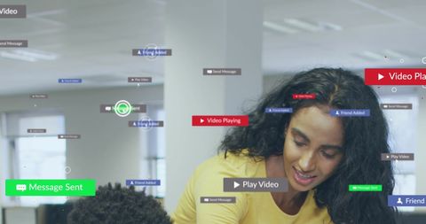 Dynamic Business Interaction with Social Media Icons Overlay