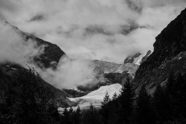 Dramatic Black and White Mountain Landscape with Cloudy Sky - Download Free Stock Photos Pikwizard.com