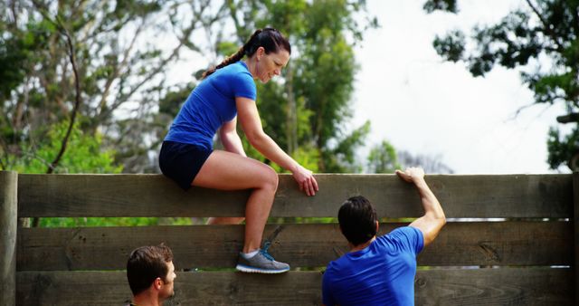 Group Overcoming Obstacle in Outdoor Fitness Training - Download Free Stock Images Pikwizard.com