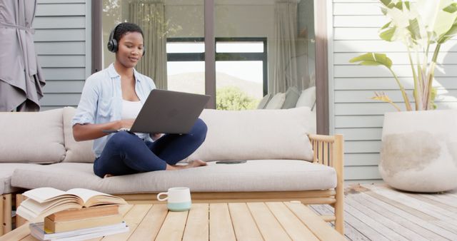 Remote Work Outdoors, Woman Using Laptop On Patio in Yard - Download Free Stock Images Pikwizard.com