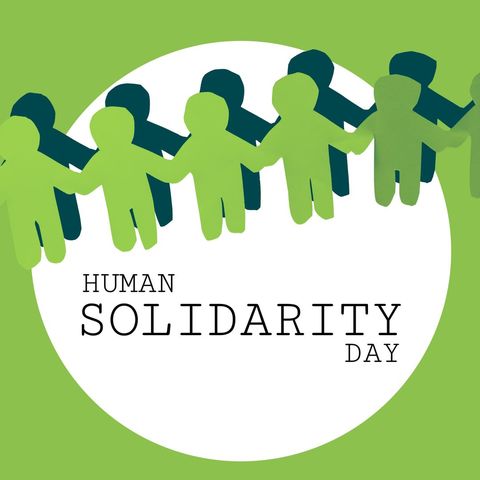 human solidarity day concept with paper chain people - Download Free Stock Templates Pikwizard.com