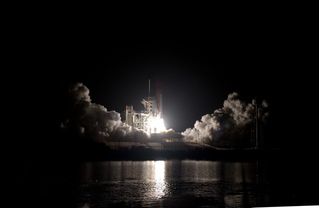 Space Shuttle Discovery Launch at Night from Cape Canaveral - Download Free Stock Photos Pikwizard.com