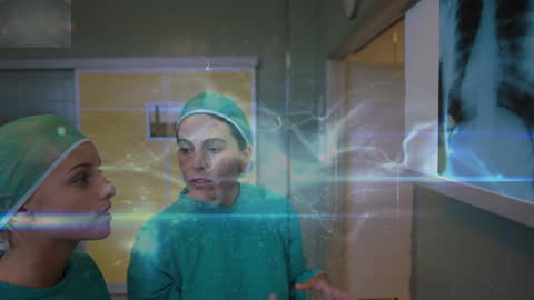 Surgeons Analyzing Digital Chest X-Ray with Visuals