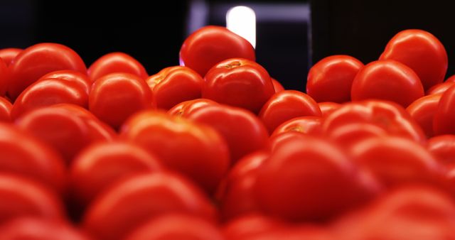 Fresh Red Tomatoes in Market Display - Download Free Stock Images Pikwizard.com