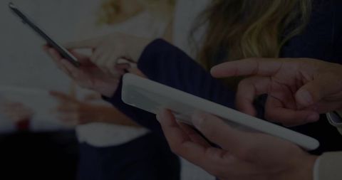 Business team collaboration using mobile technology