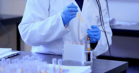 African American Scientist Conducting Laboratory Experiments - Download Free Stock Images Pikwizard.com