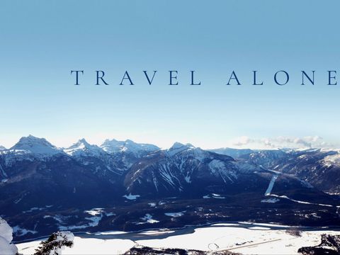 Captivating Snow-Capped Mountains Encouraging Solo Adventures - Download Free Stock Templates Pikwizard.com