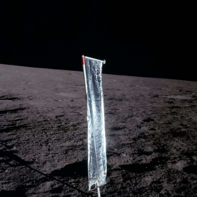 AS12-47-6898 (19 Nov. 1969) --- A close-up view of the Solar Wind Composition device. Astronaut Alan L. Bean, lunar module pilot, took this photograph, after having deployed the device. Astronauts Charles Conrad Jr., commander, and Bean descended in the Apollo 12 Lunar Module (LM) to explore the moon, while astronaut Richard F. Gordon Jr., command module pilot, remained in lunar orbit with the Command and Service Modules (CSM).