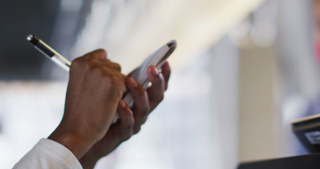 Close-up of Hands Using Stylus on Smartphone Screen for Business Communication - Download Free Stock Images Pikwizard.com