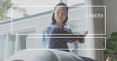 Therapist using digital analysis for rehabilitation exercise