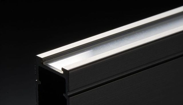 Displaying aluminum extrusion profile with diffuser and t-slot for led strip lighting