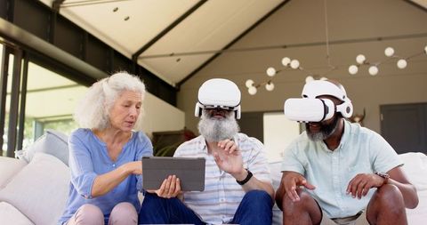 Seniors Exploring Virtual Reality with Tablet Device