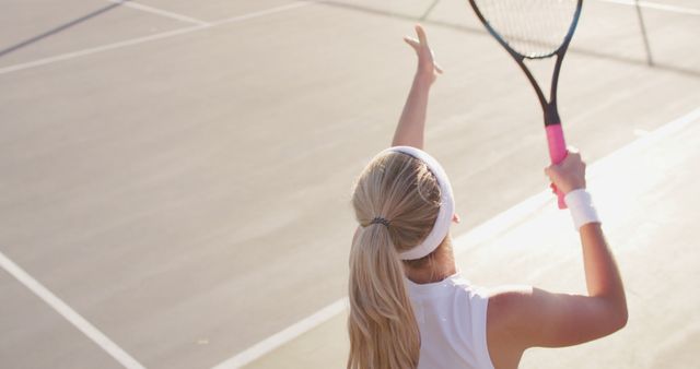 Tennis Player Serving on Outdoor Court - Download Free Stock Images Pikwizard.com