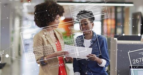 Collaborating on Augmented Data Visualization with HUD Overlays in Office Workspace