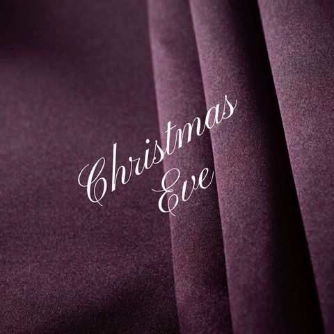 elegant christmas card with sleek purple background - Download Free Stock Templates Pikwizard.com