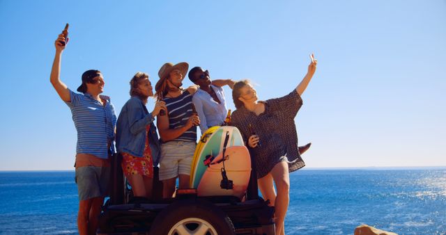 Friends Taking Selfie at Beach, Enjoying Summer Vacation - Download Free Stock Images Pikwizard.com