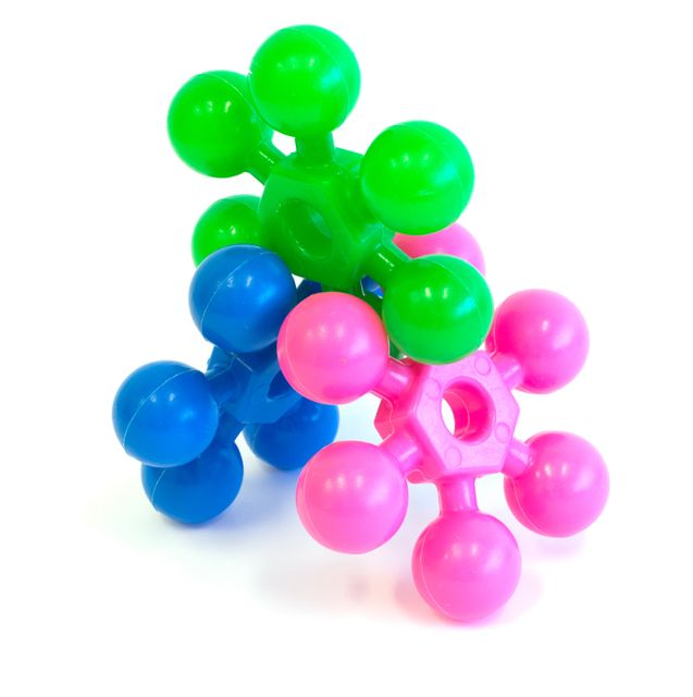 Colorful plastic molecule model toys designed for children's STEM learning activities. This set features multi-colored interconnected pieces, ideal for building various molecular structures. Great for classroom use, home education, science fair projects, or playtime that encourages imaginative building and fundamental science concepts.