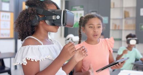 Children Exploring Virtual Reality in Classroom Learning Environment