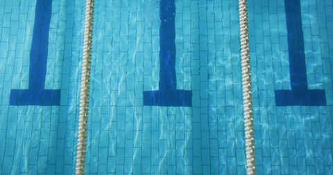 Clear Water Swimming Pool with Lane Divider and T-Markings