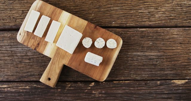 Different Types of Tofu on Wooden Cutting Board - Download Free Stock Images Pikwizard.com