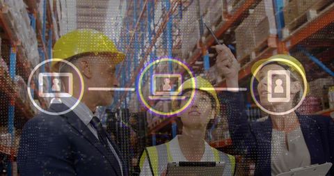 Warehouse Managers Using Digital Analytics for Efficient Management