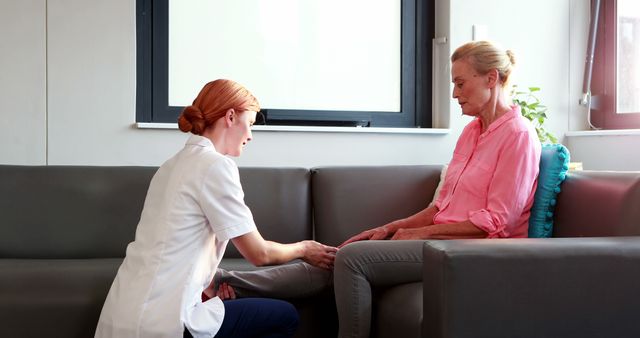 Female Nurse Providing Care for Elderly Woman at Home - Download Free Stock Images Pikwizard.com