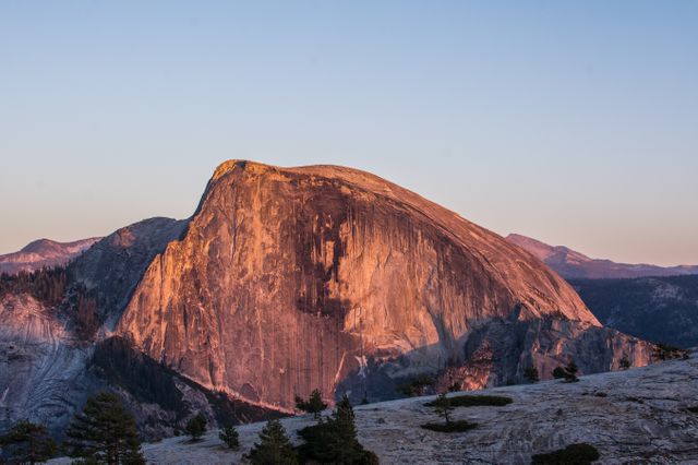 Majestic Half Dome at Sunrise in Yosemite National Park - Download Free Stock Photos Pikwizard.com