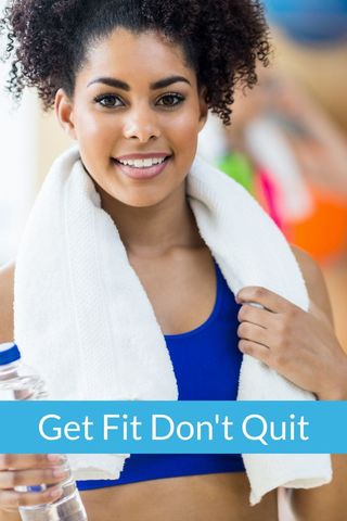 motivated woman in gym with encouraging fitness message - Download Free Stock Templates Pikwizard.com